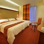 Hotel Maxmilian Lifestyle 4*