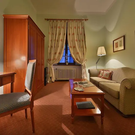 Hotel Maxmilian Lifestyle 4*