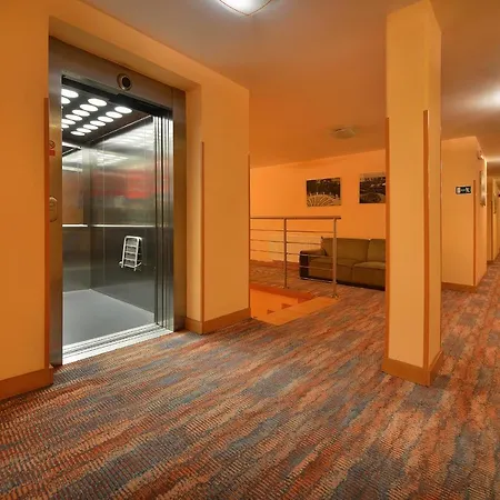 Hotel Maxmilian Lifestyle