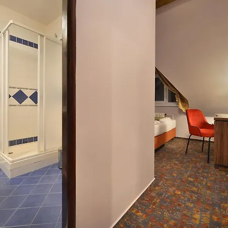 Hotel Maxmilian Lifestyle Loučeň