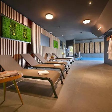 Hotel Maxmilian Lifestyle 4*