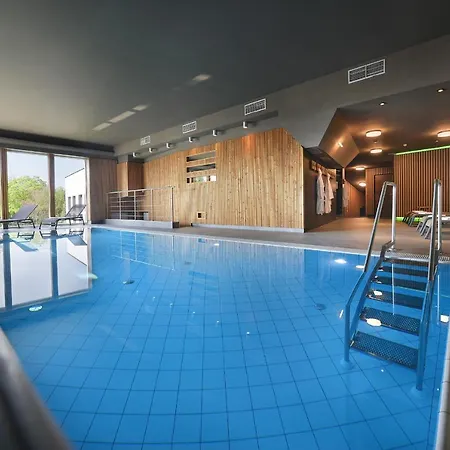 Maxmilian Lifestyle Otel