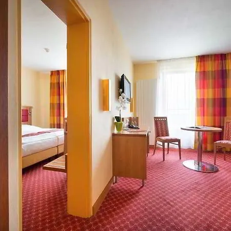 Maxmilian Lifestyle Hotel Loucen