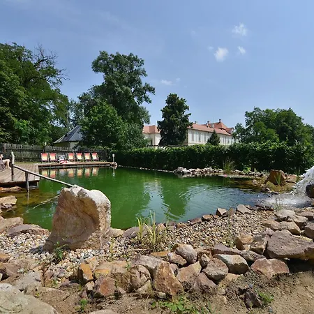 Hotel Maxmilian Lifestyle Loucen
