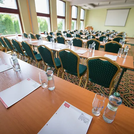 Maxmilian Lifestyle Hotel Loučeň