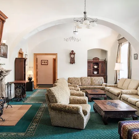 Maxmilian Lifestyle 4* Loučeň