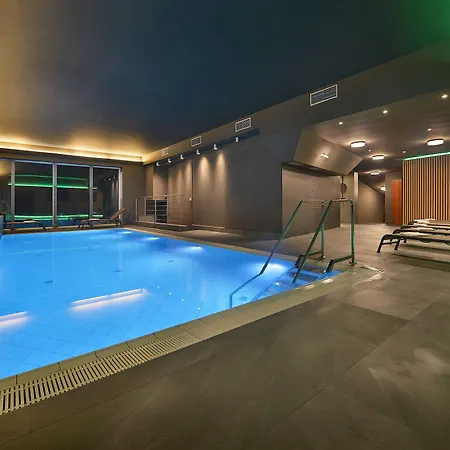 Maxmilian Lifestyle Otel