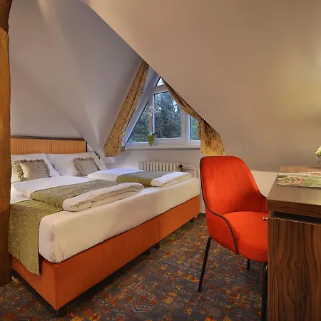 Hotel Maxmilian Lifestyle Loučeň