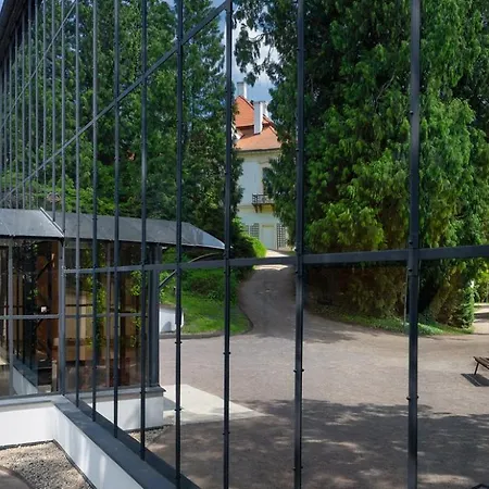 Hotel Maxmilian Lifestyle Loucen