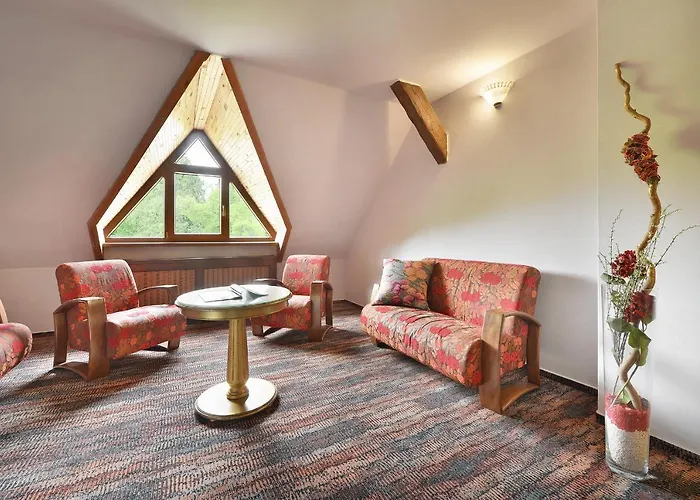 Hotel Maxmilian Lifestyle Loučeň