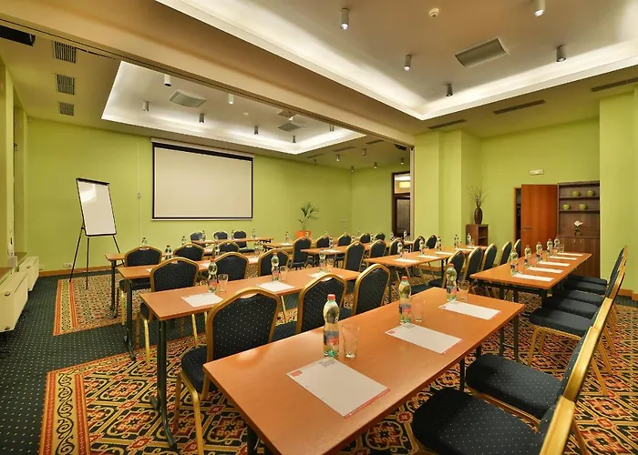 Maxmilian Lifestyle 4* Loucen