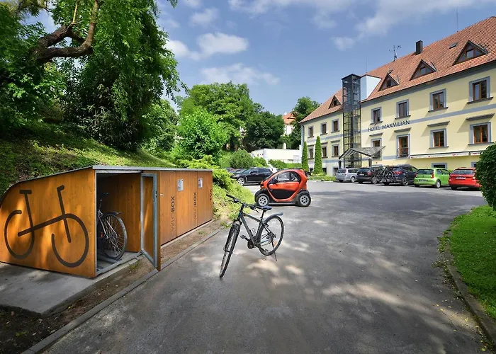 Maxmilian Lifestyle فندق