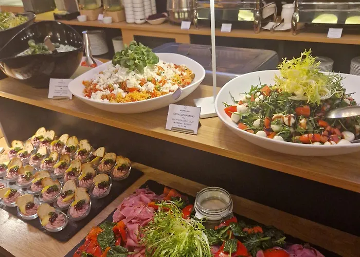 Maxmilian Lifestyle فندق