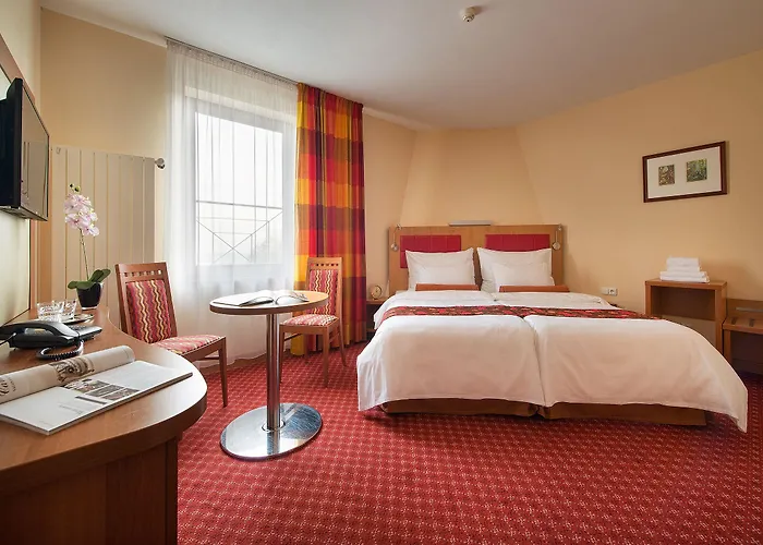 Maxmilian Lifestyle Hotel 4*