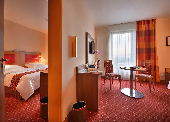 Maxmilian Lifestyle Hotel