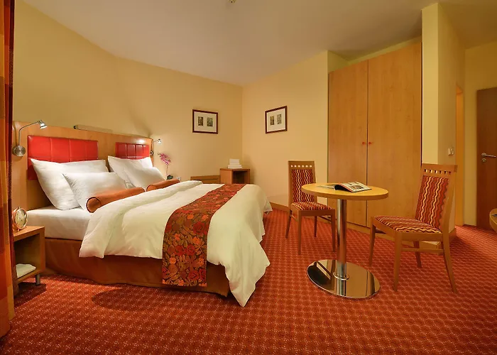 Maxmilian Lifestyle 4* Loučeň