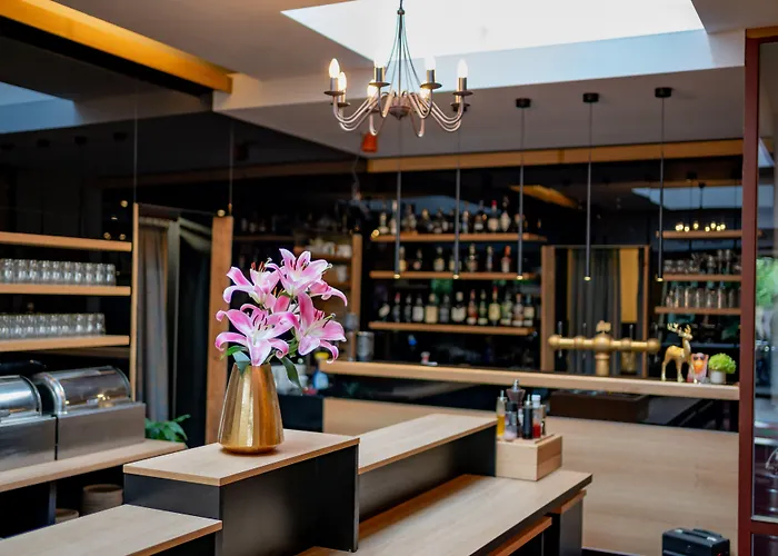 Maxmilian Lifestyle Hotel Loucen