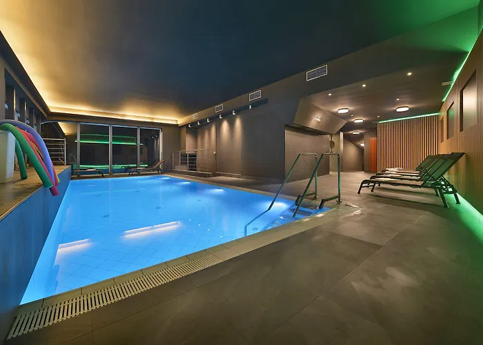 Maxmilian Lifestyle Hotel