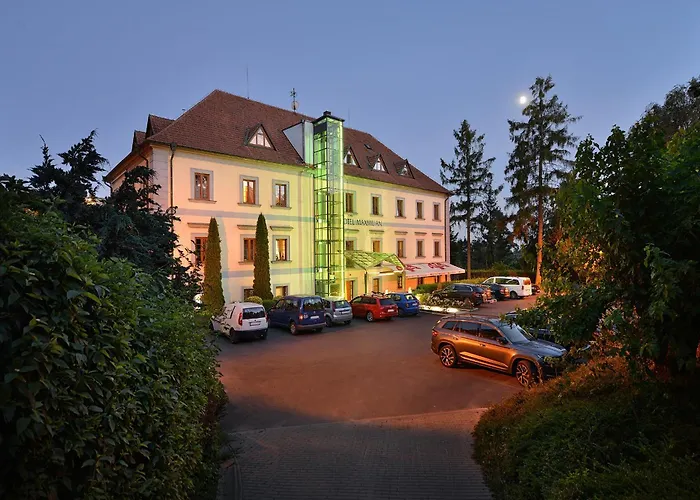 Maxmilian Lifestyle Hotel Loucen